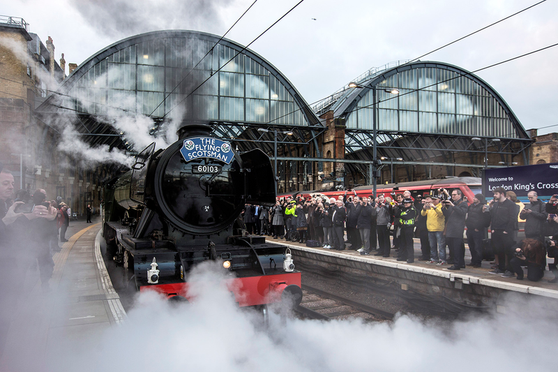 The Flying Scotsman leaves Kings Cross Station on February 25, 2016 in London, England. (Photo by Dan Kitwood/Getty Images)